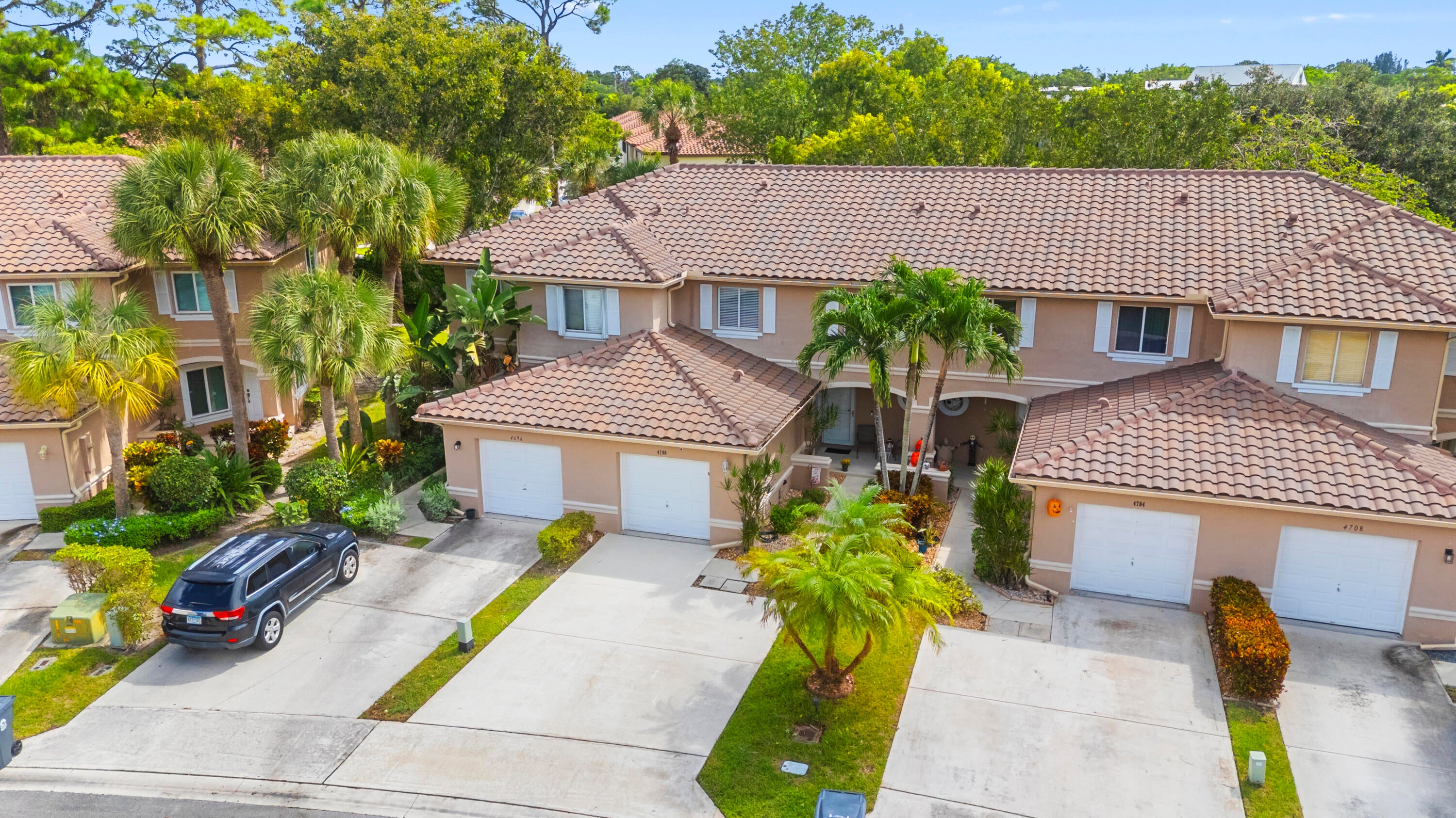 4700 Pinemore Lane