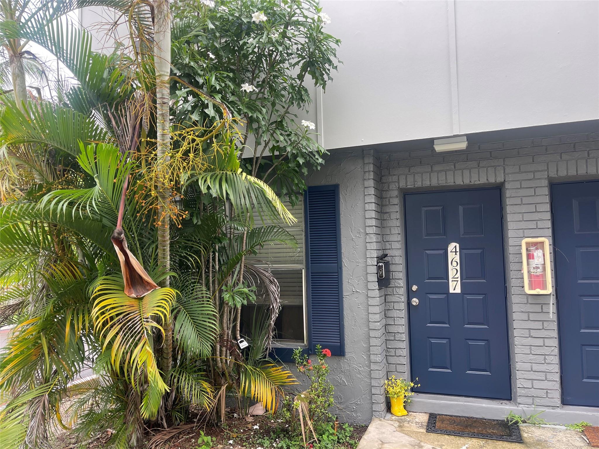 The Twnhs Of Plantation - Residential Lease