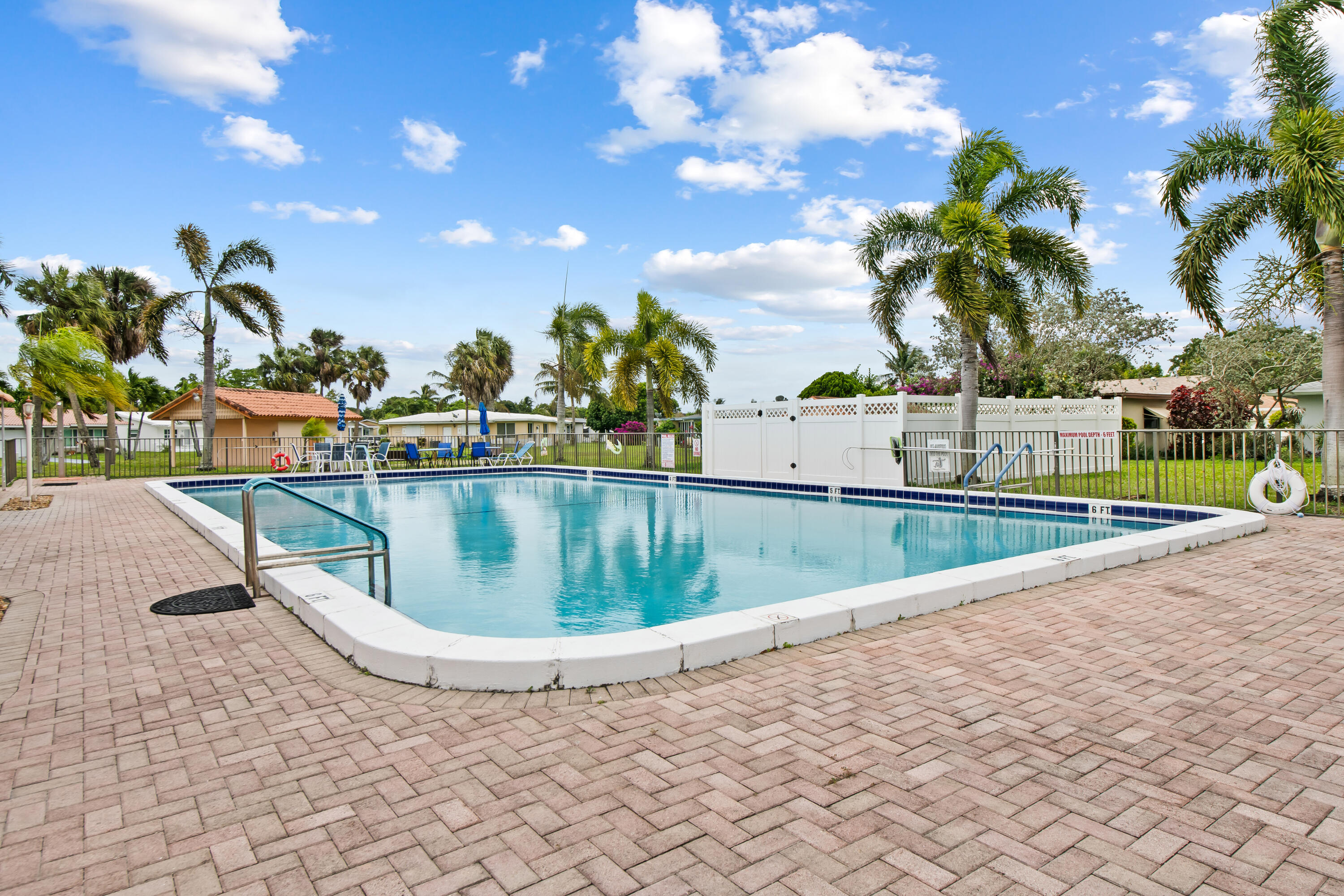 MAINLANDS OF TAMARAC LAKES - Residential