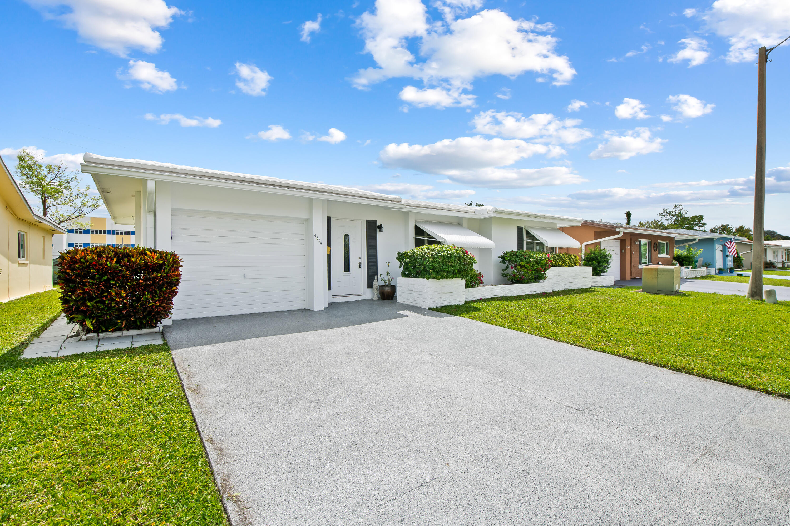 MAINLANDS OF TAMARAC LAKES - Residential