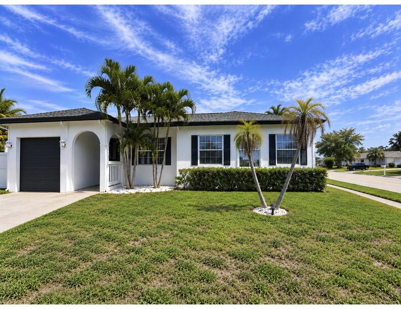 Photo of 11091 LANDSMAN Street, Boca Raton, FL 33428 (MLS # B26073010)