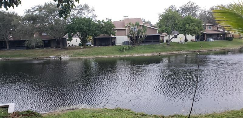 BANYAN LAKES - Residential Lease