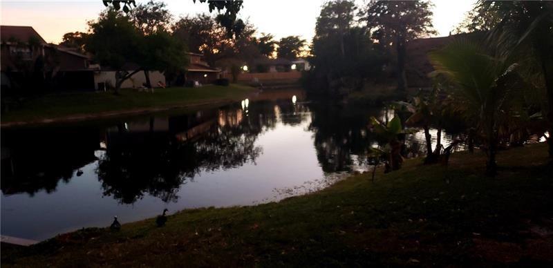 BANYAN LAKES - Residential Lease