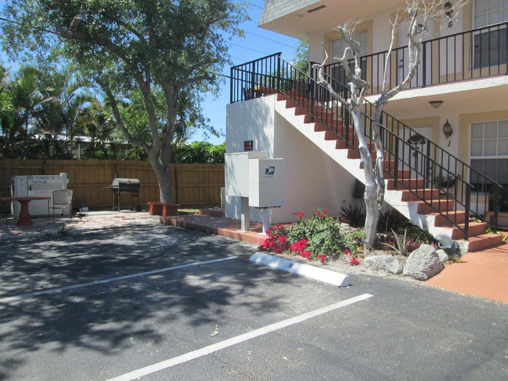 Photo of 405 N Cypress Drive #3, Tequesta, FL 33469 (MLS # B26036639)