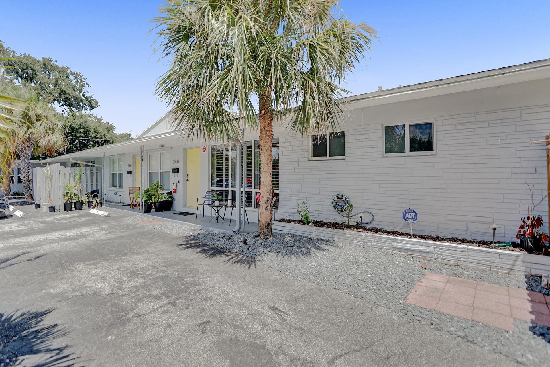 2500 NW 3RD Avenue 1-4