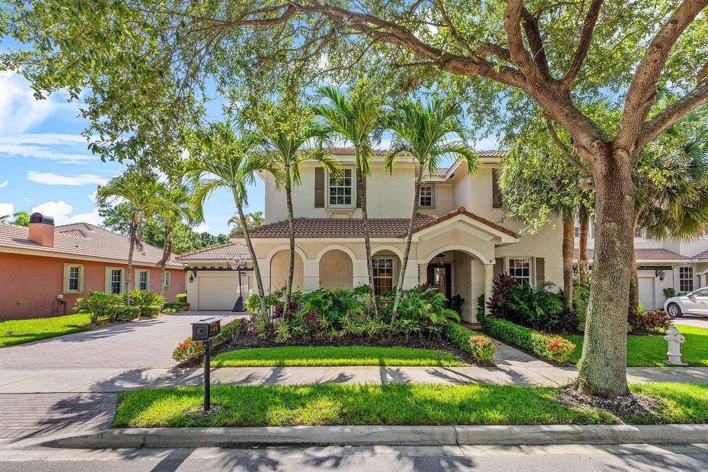 Photo of 144 Via Veracruz, Jupiter, FL 33458 (MLS # R11108152)