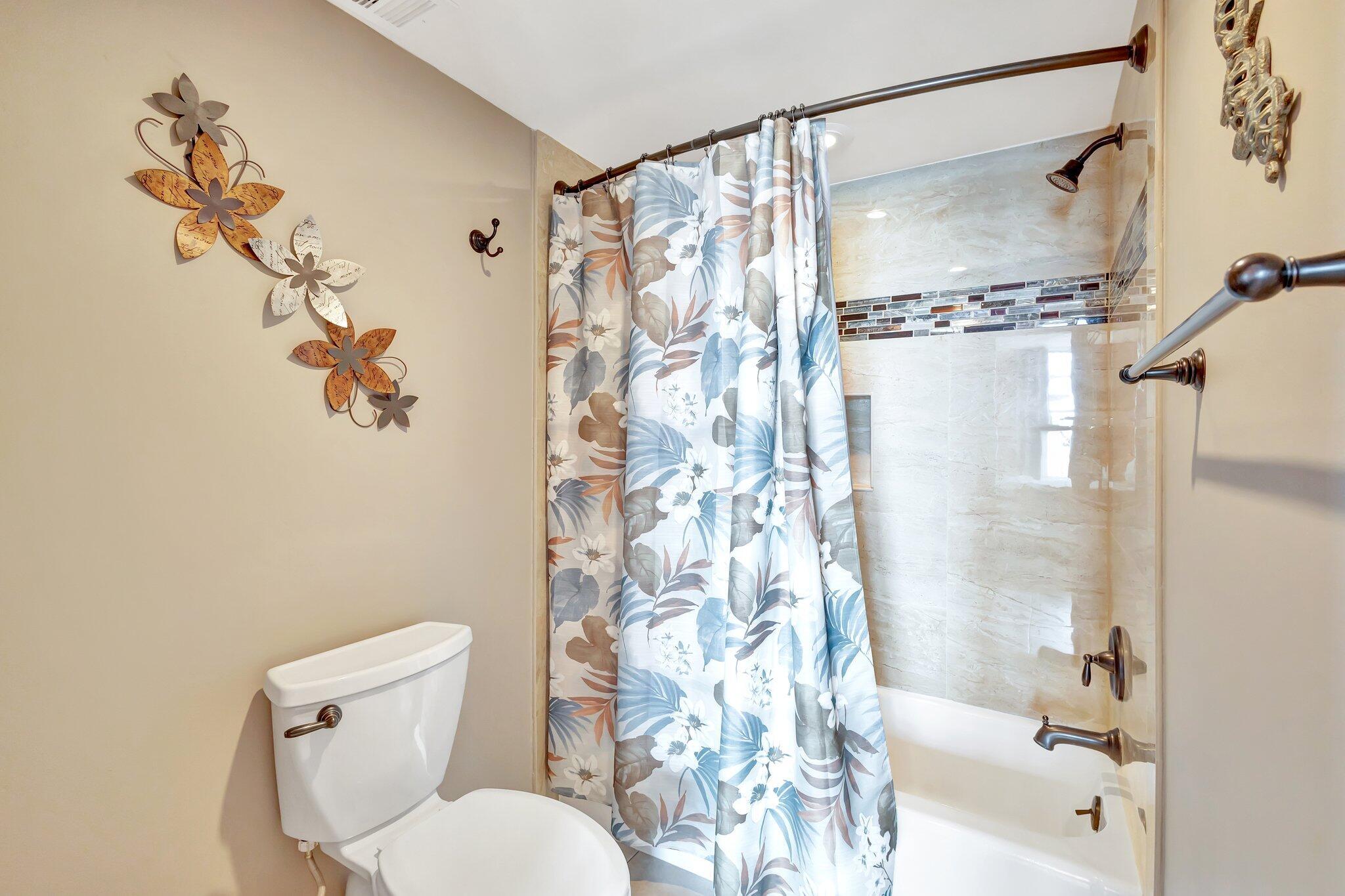 LAKE HARBOUR TOWERS - Residential