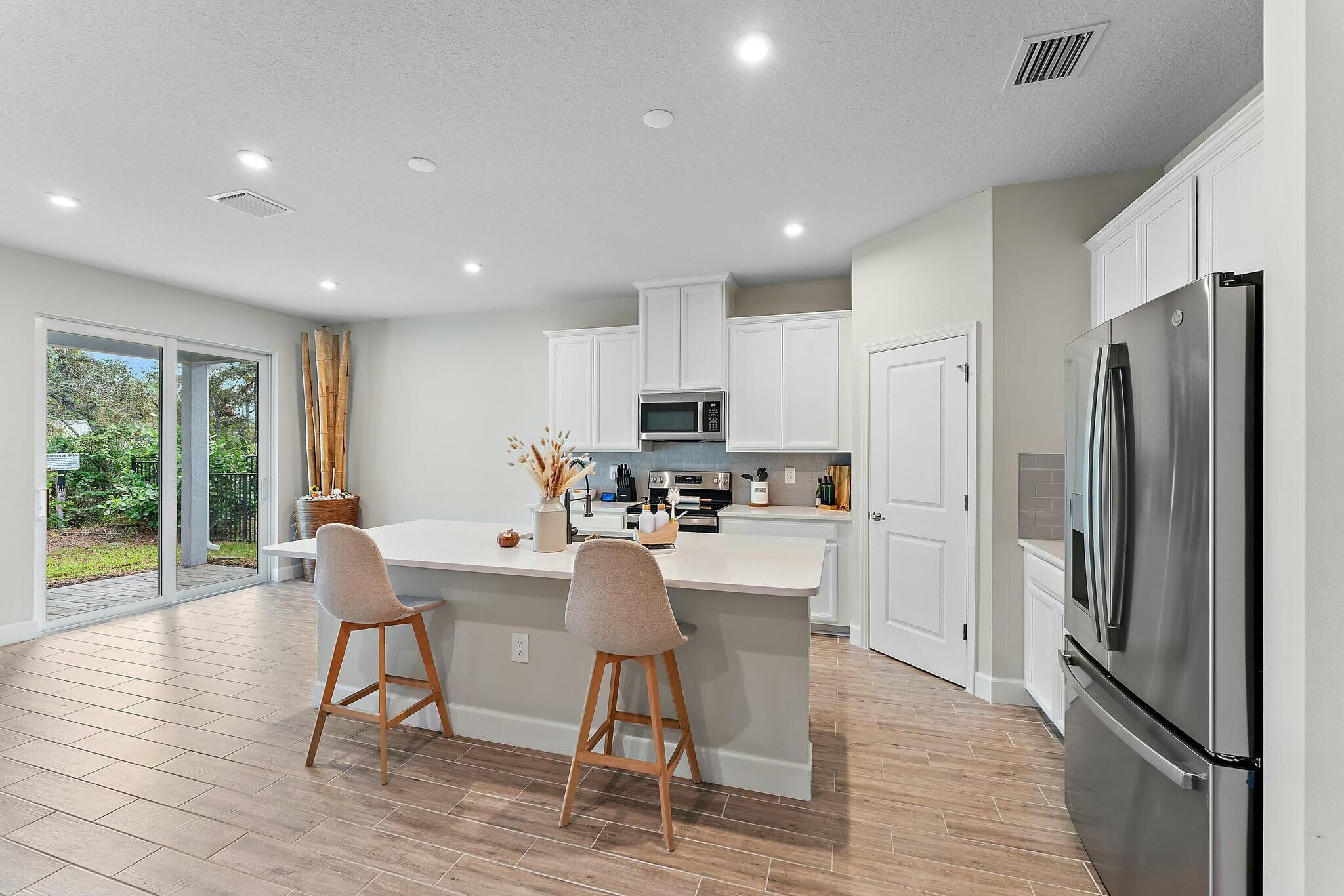 BANYAN BAY PUD PHASE 2C - Residential Lease