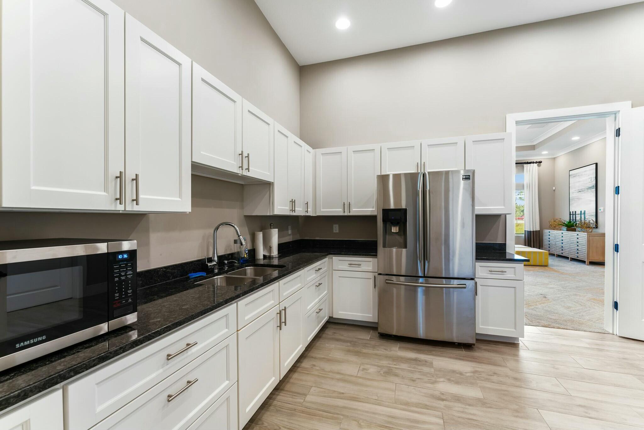 BANYAN BAY PUD PHASE 2C - Residential Lease