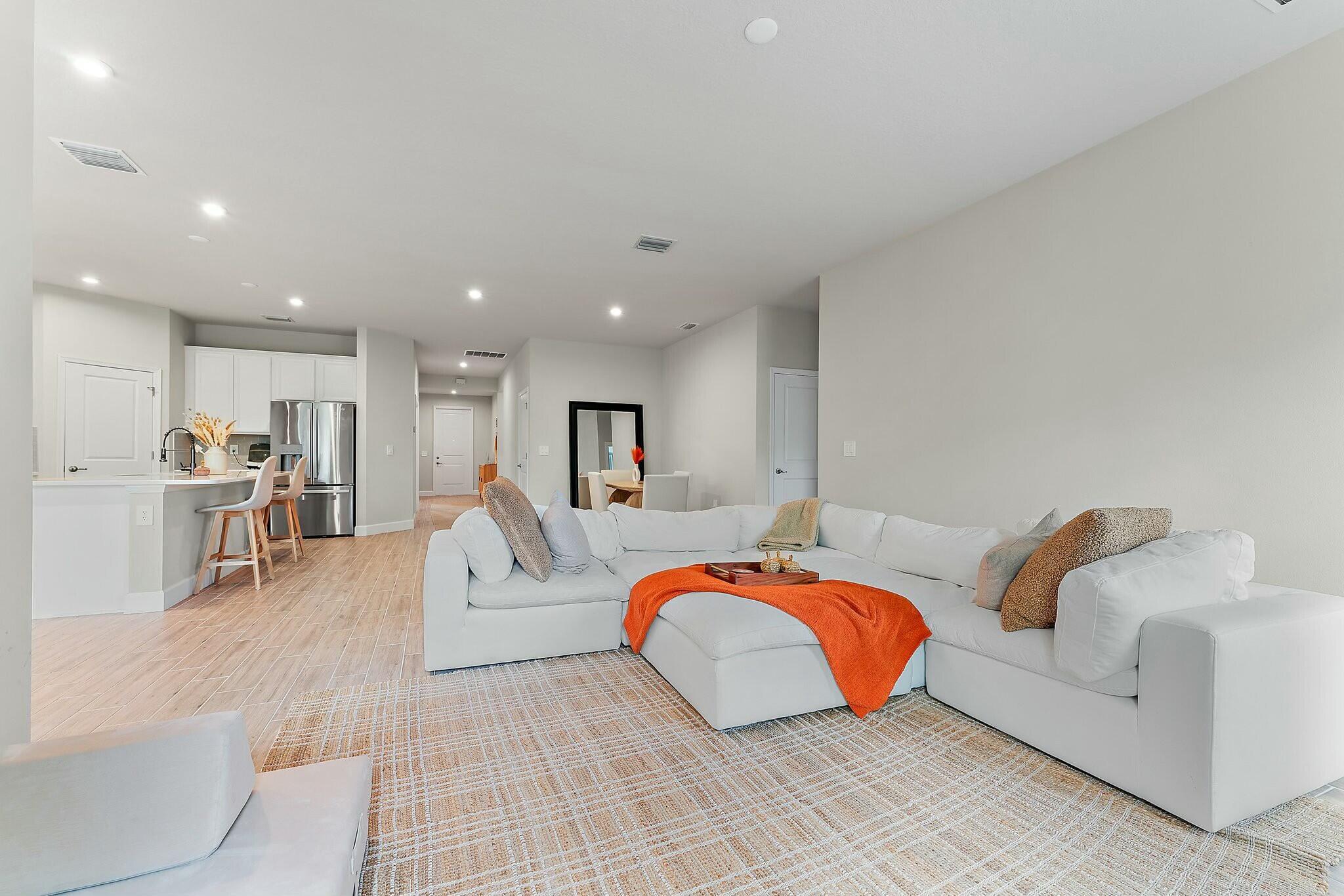 BANYAN BAY PUD PHASE 2C - Residential Lease