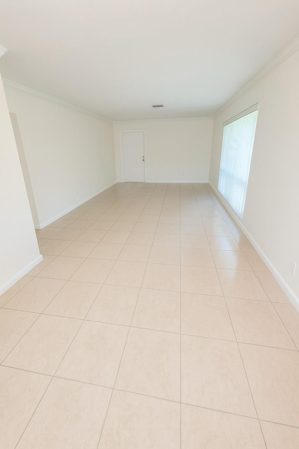 Photo of 3609 Polk St #6, Hollywood, FL 33021 (MLS # F10526859)