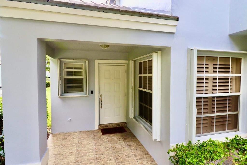 Photo of 2884 Chapel Hill Court, Davie, FL 33328 (MLS # B26018776)