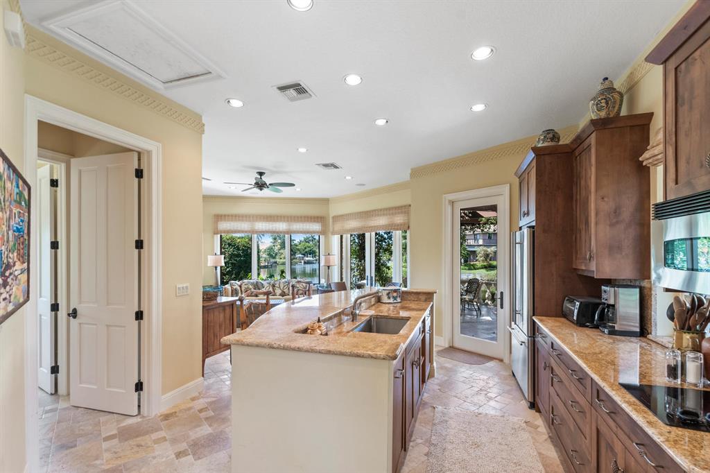 FRENCHMANS CREEK - Residential