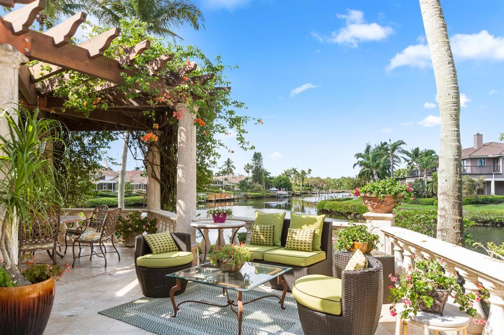 FRENCHMANS CREEK - Residential