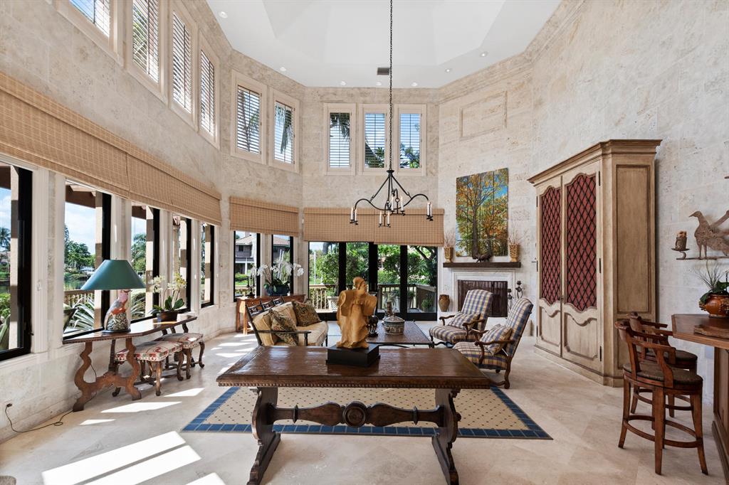 FRENCHMANS CREEK - Residential