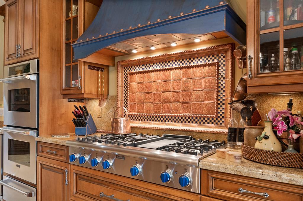 FRENCHMANS CREEK - Residential