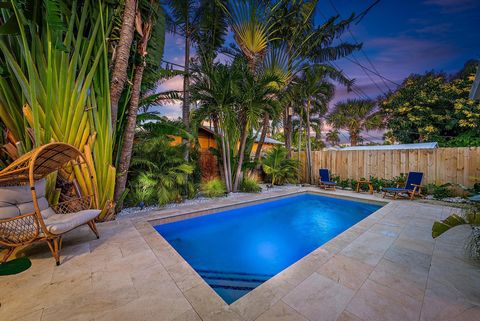 Single Family Residence in West Palm Beach FL 231 Walton Boulevard.jpg