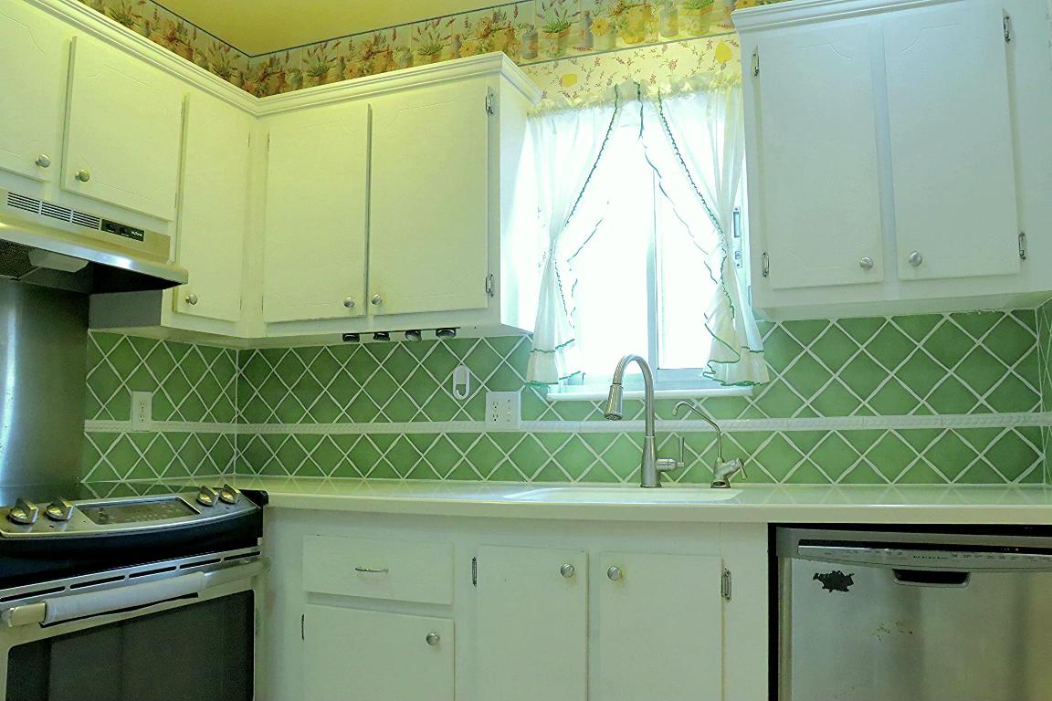 BOUNDBROOK CONDO S - Residential