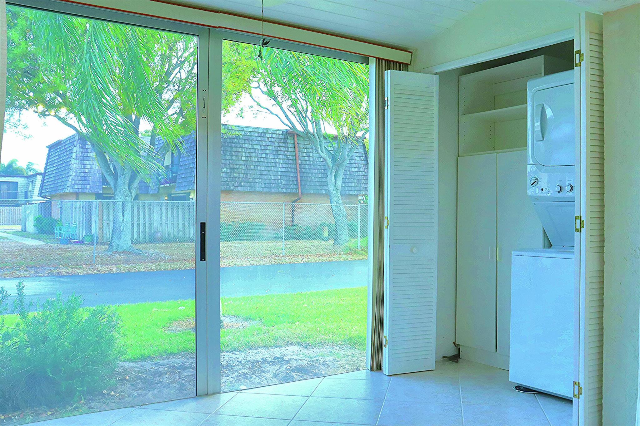 BOUNDBROOK CONDO S - Residential