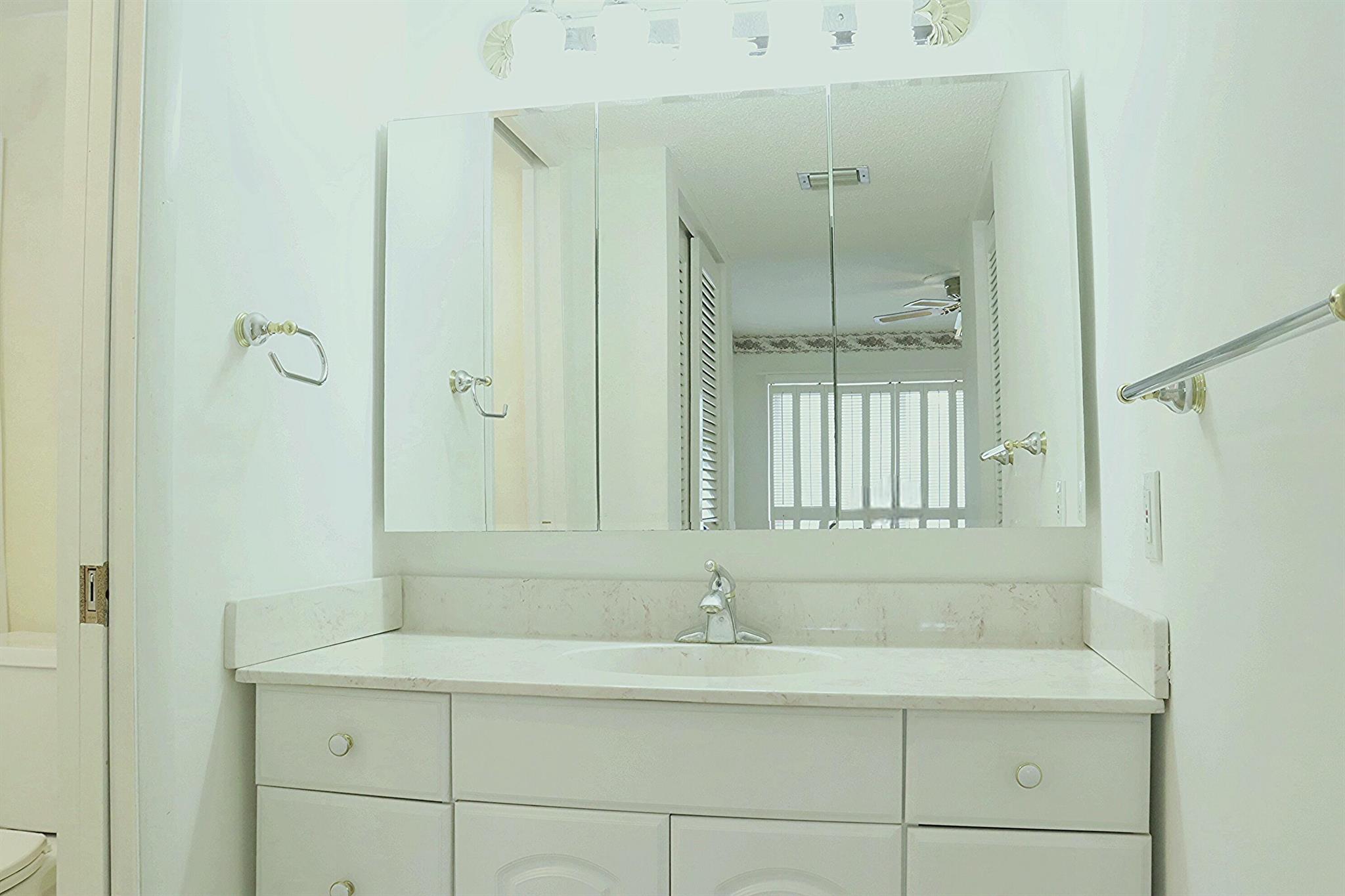 BOUNDBROOK CONDO S - Residential