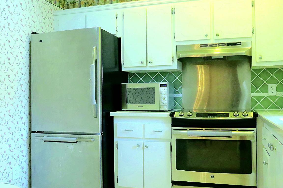 BOUNDBROOK CONDO S - Residential