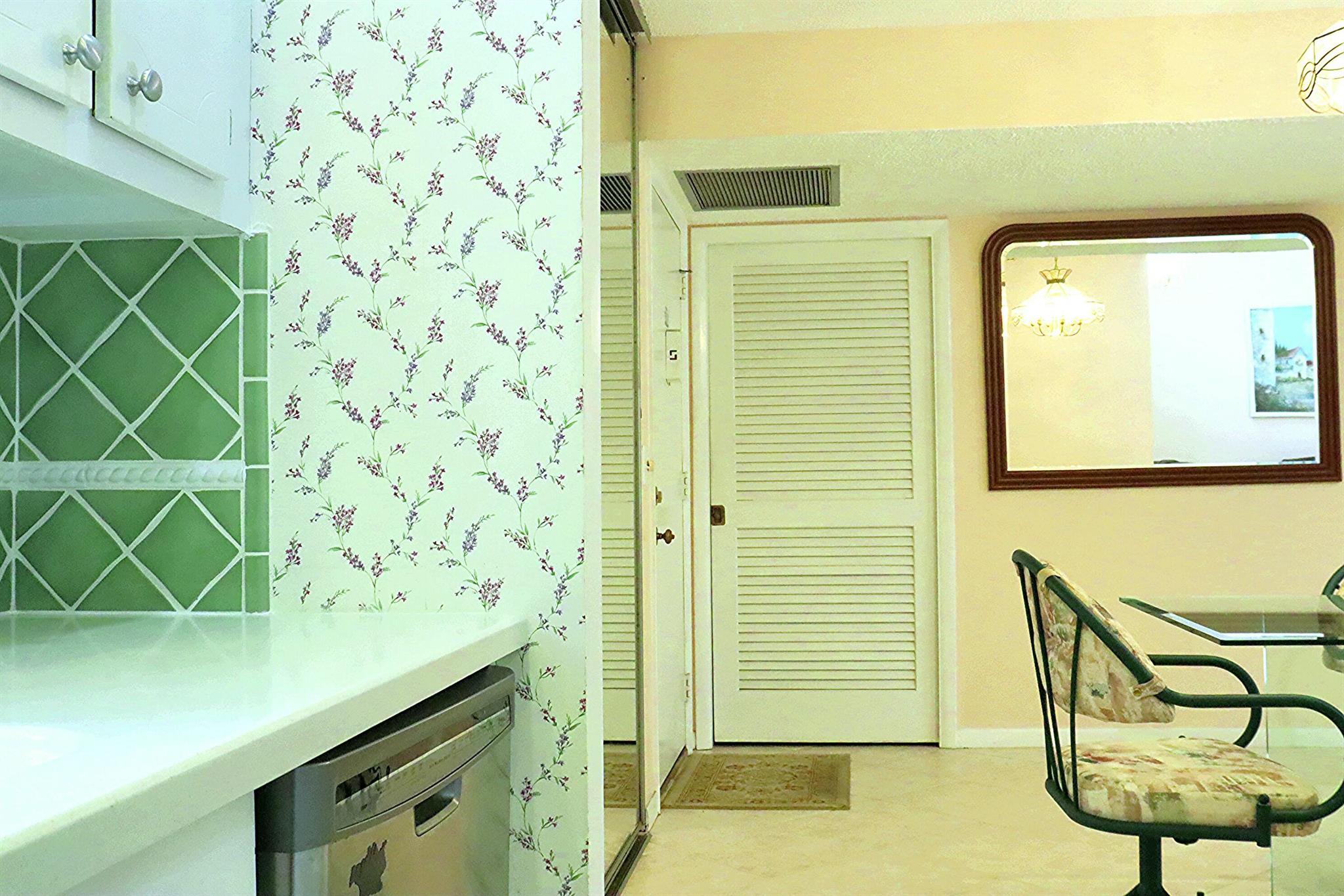 BOUNDBROOK CONDO S - Residential