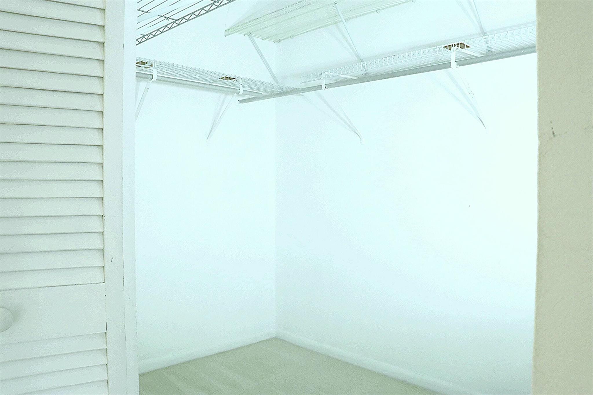 BOUNDBROOK CONDO S - Residential