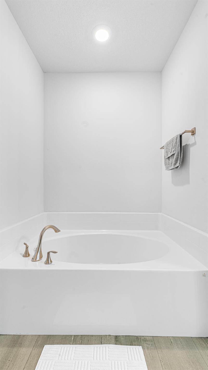 WATERSTONE PHASE ONE - Residential Lease