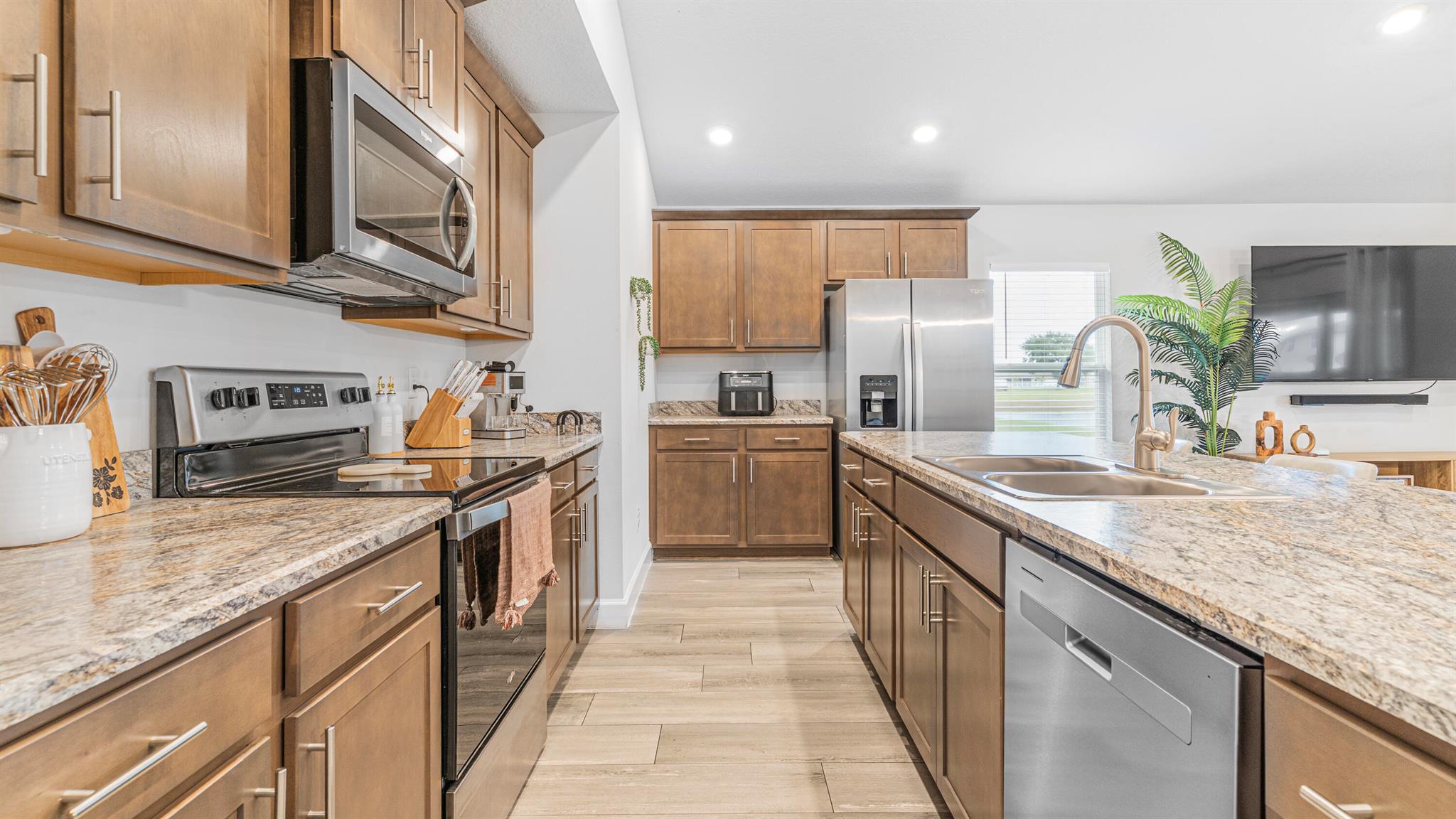 WATERSTONE PHASE ONE - Residential Lease