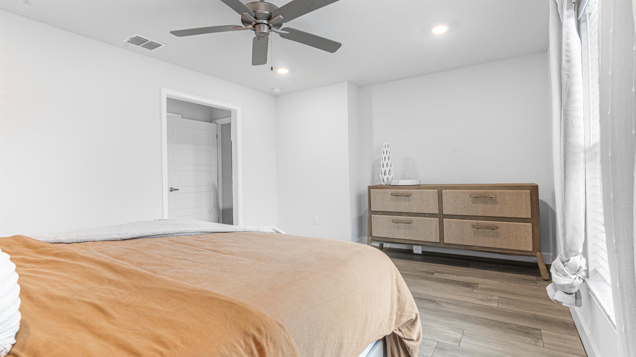 WATERSTONE PHASE ONE - Residential Lease