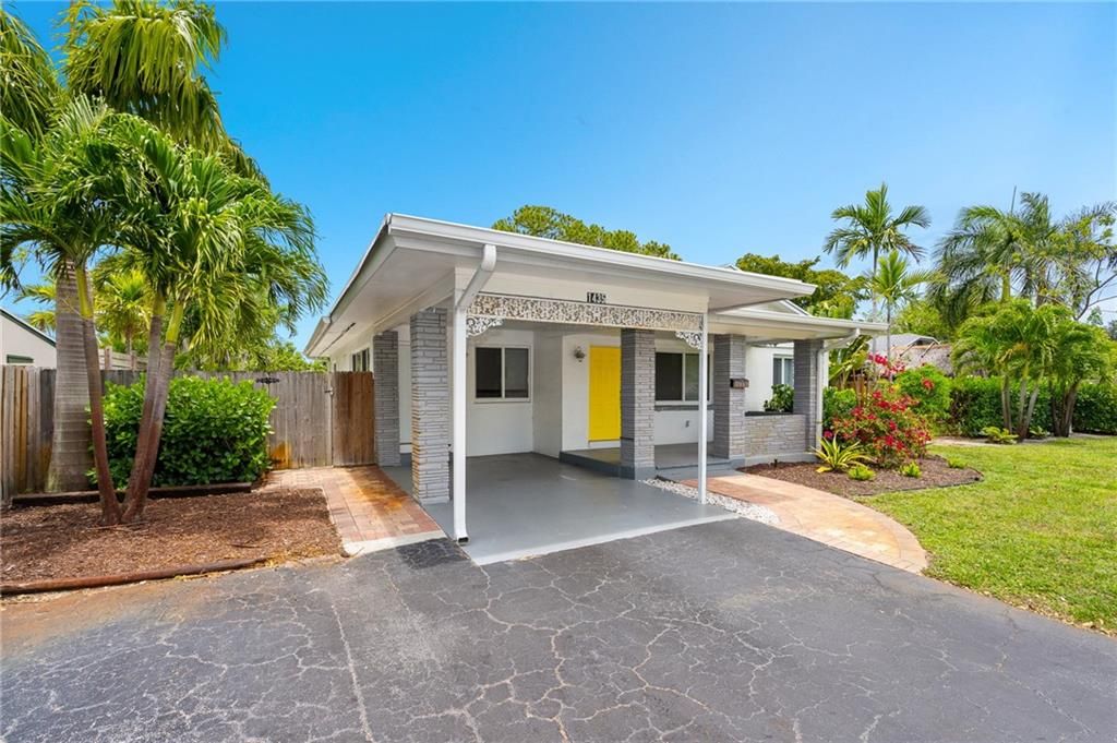 Photo of 1435 NE 38 Street, Oakland Park, FL 33334 (MLS # F10377027)