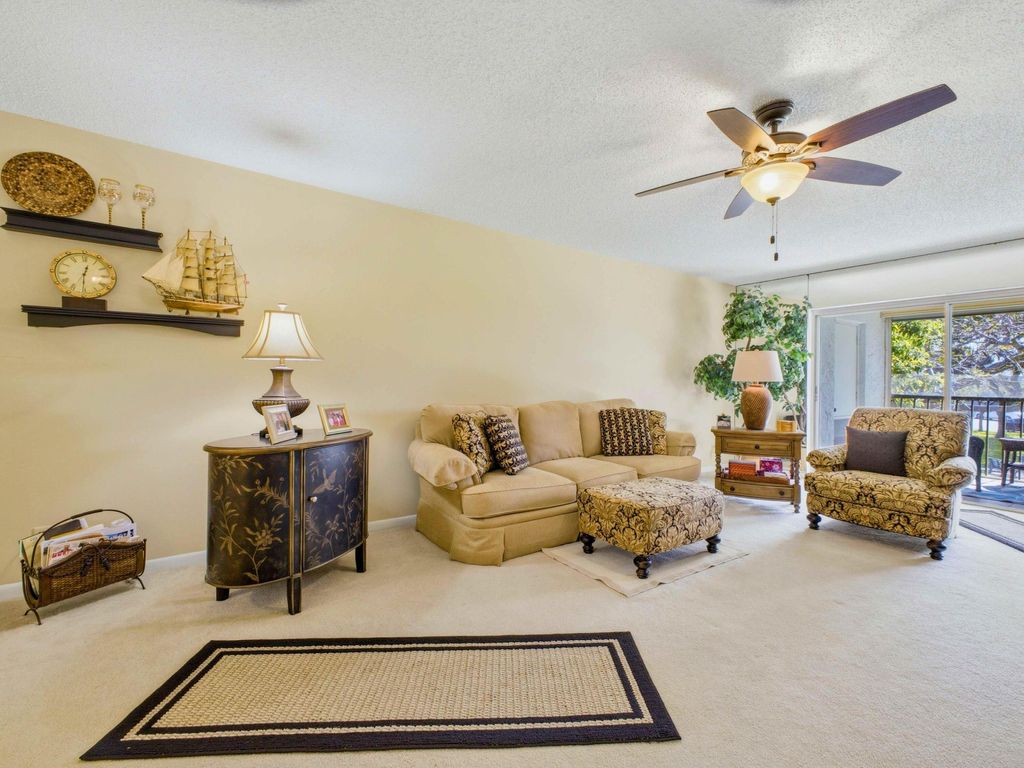 Photo of 6625 S Oriole Boulevard #2040, Delray Beach, FL 33446 (MLS # B26023375)