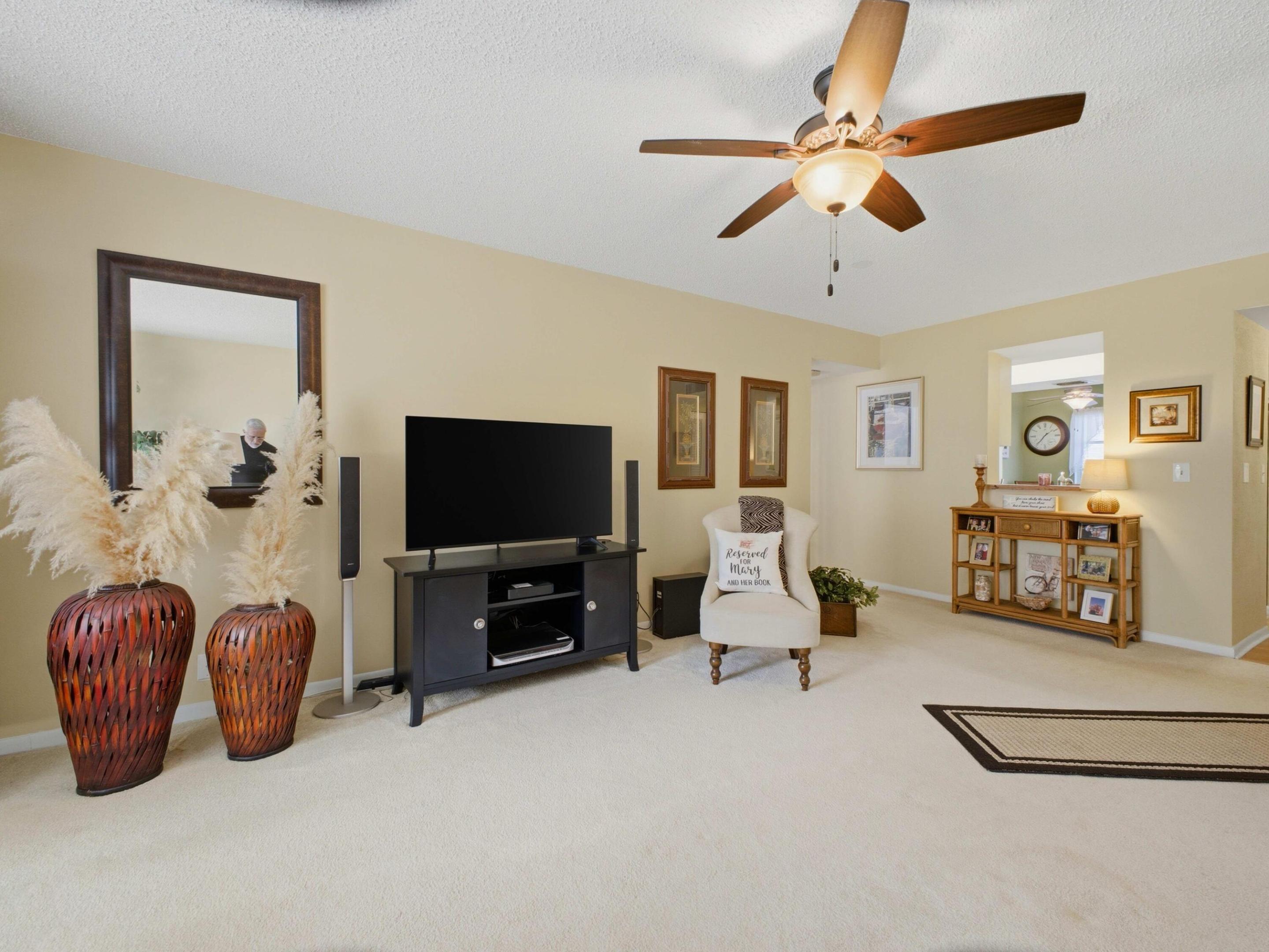 6625 S Oriole Boulevard 2040