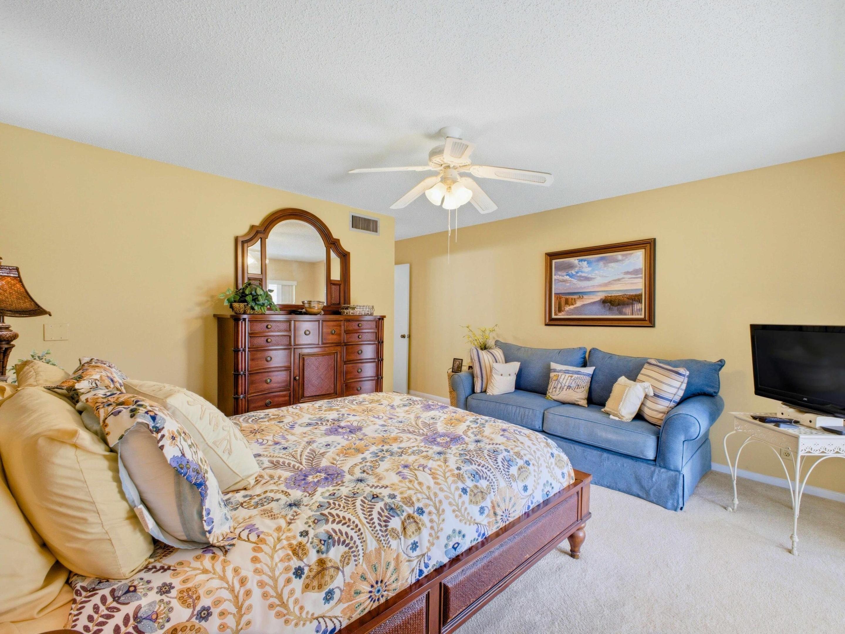VILLAGES OF ORIOLE DEAUVILLE CONDO - Residential