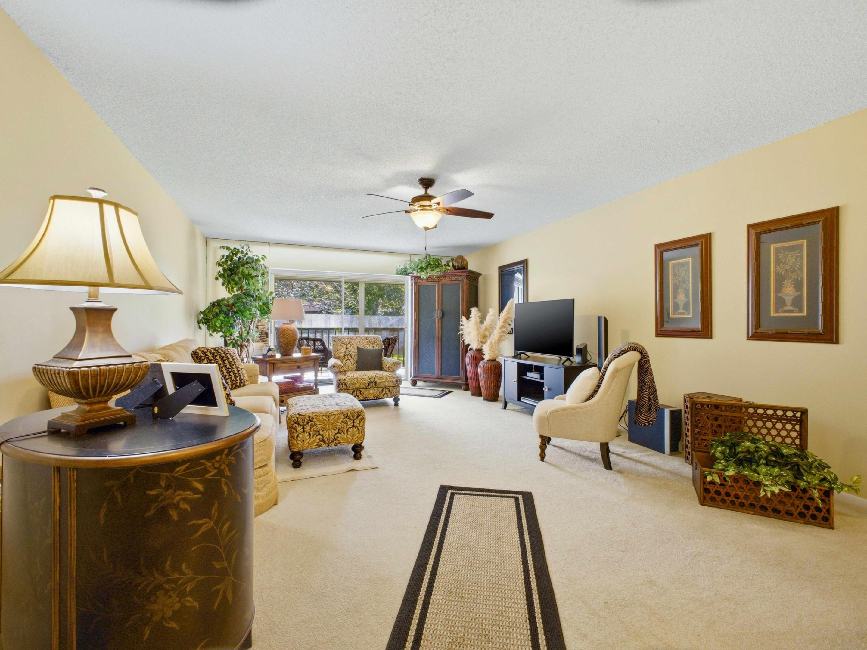 VILLAGES OF ORIOLE DEAUVILLE CONDO - Residential