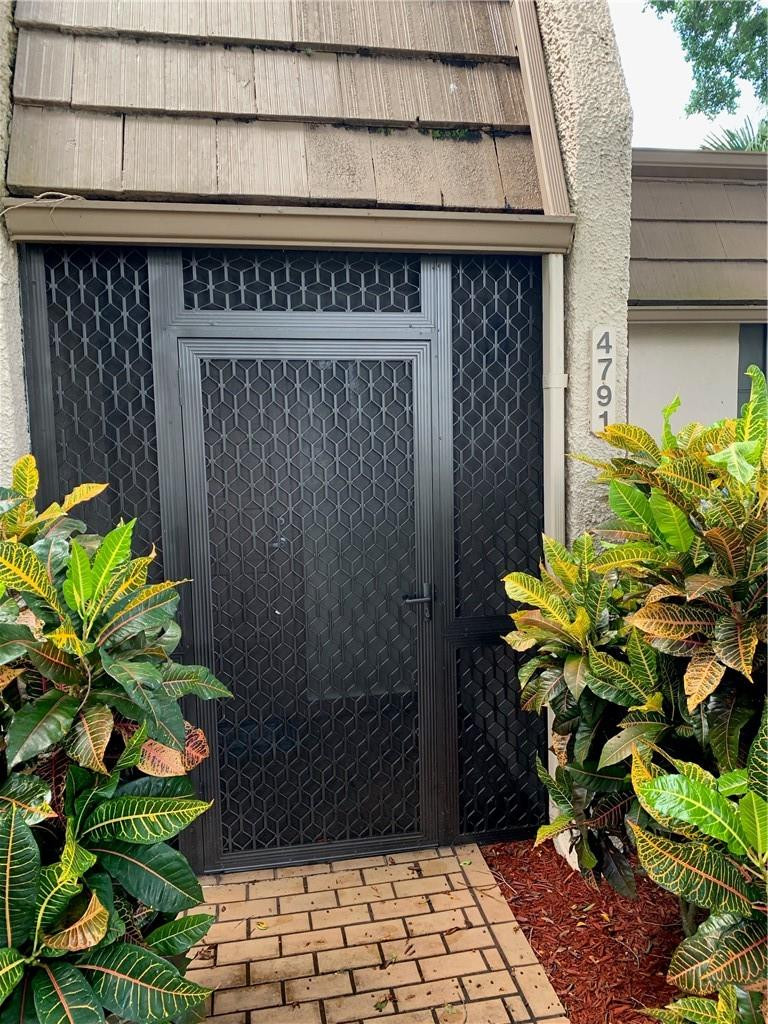 Fountains Palm Beach Cond - Residential