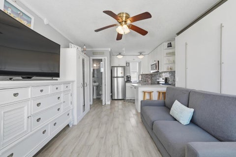 Tiny photo for 330 Arthur Street #119, Hollywood, FL 33019 (MLS # B26031383)