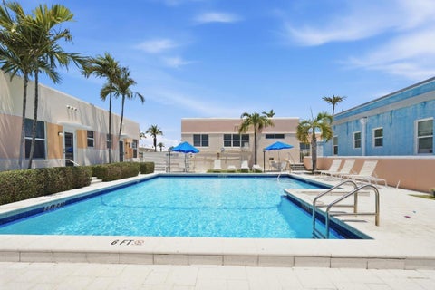 Tiny photo for 330 Arthur Street #119, Hollywood, FL 33019 (MLS # B26031383)