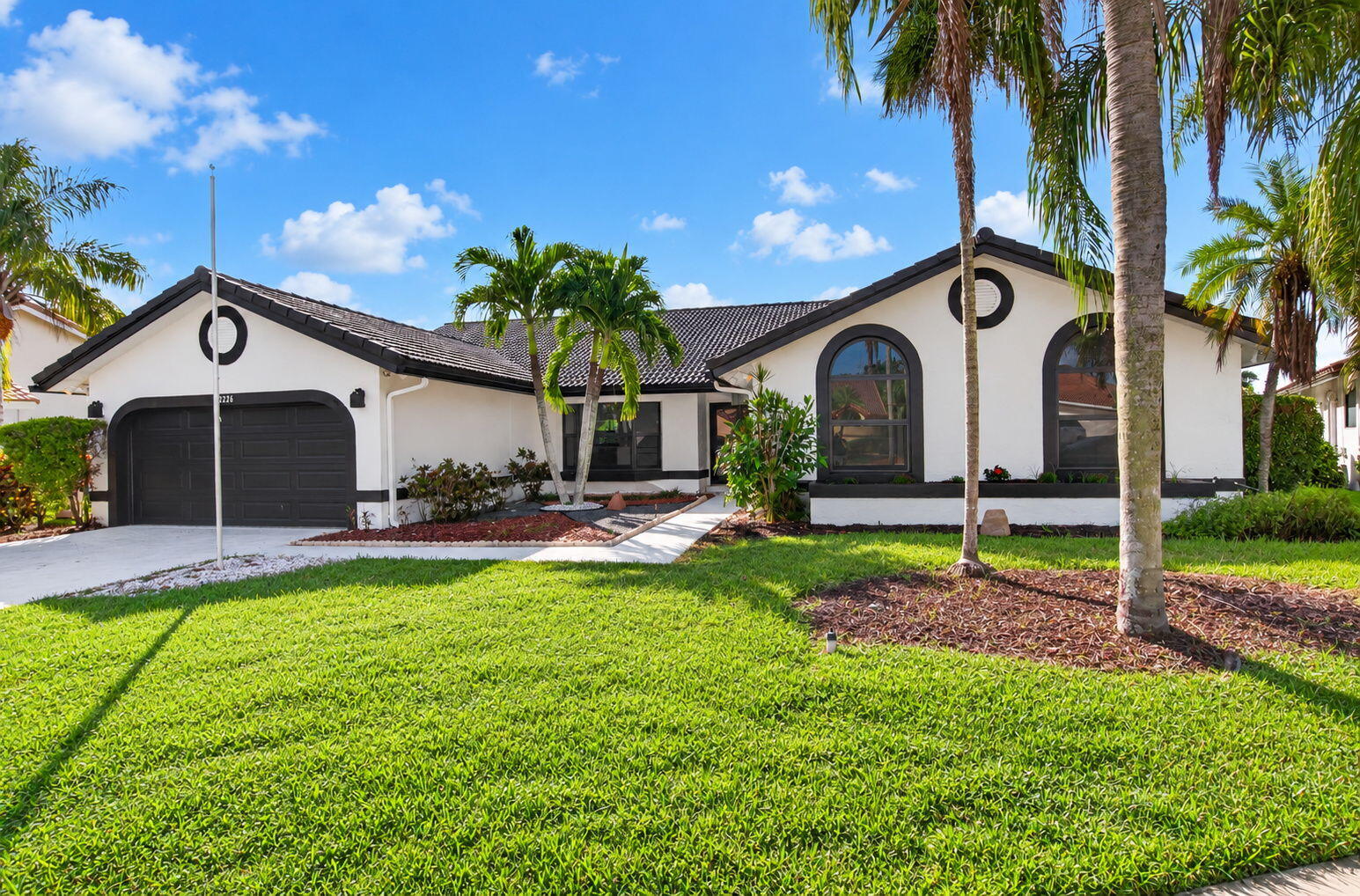 10226 FRESH MEADOW Lane