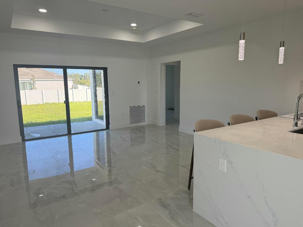 WILLOW LAKE ADDITION SEC/TWN/RNG/MER:SEC - Residential