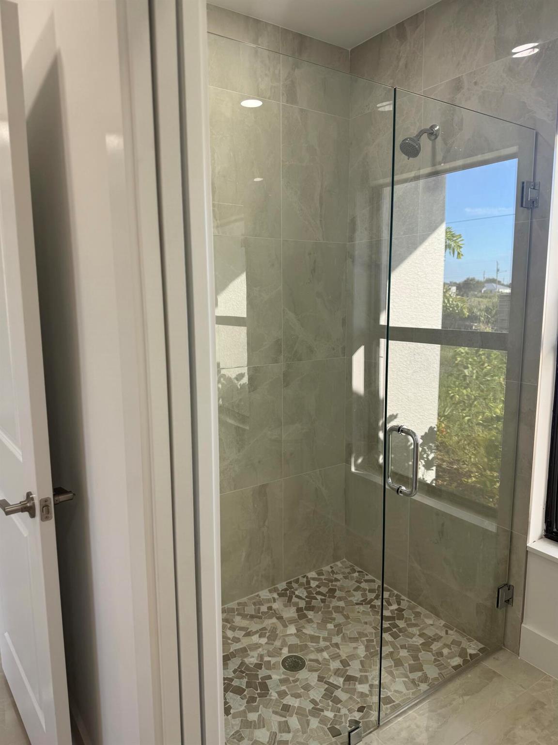 WILLOW LAKE ADDITION SEC/ - Residential