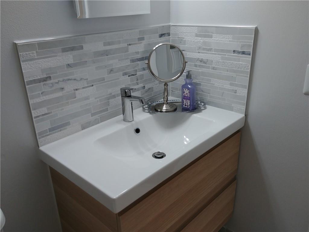 Drake Tower Condominium - Residential