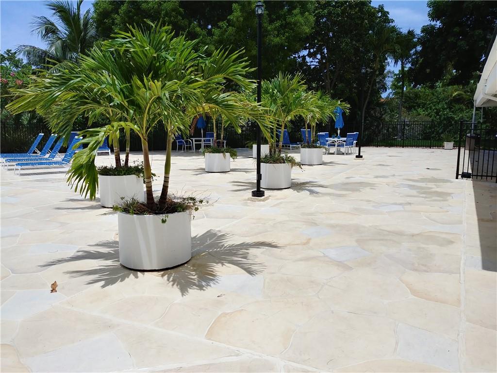 Drake Tower Condominium - Residential