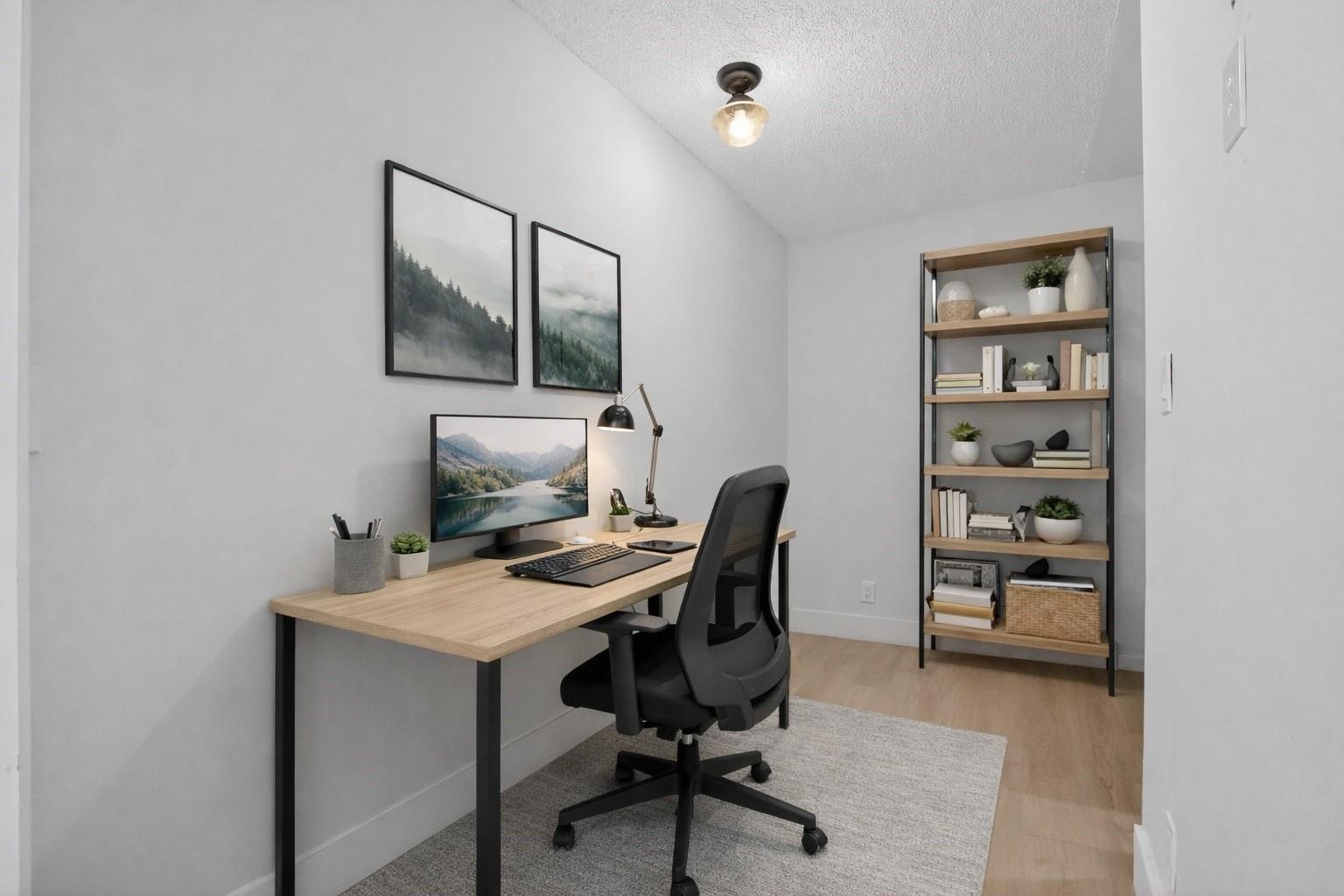 RIVER HOUSE GARDENS CONDO - Residential