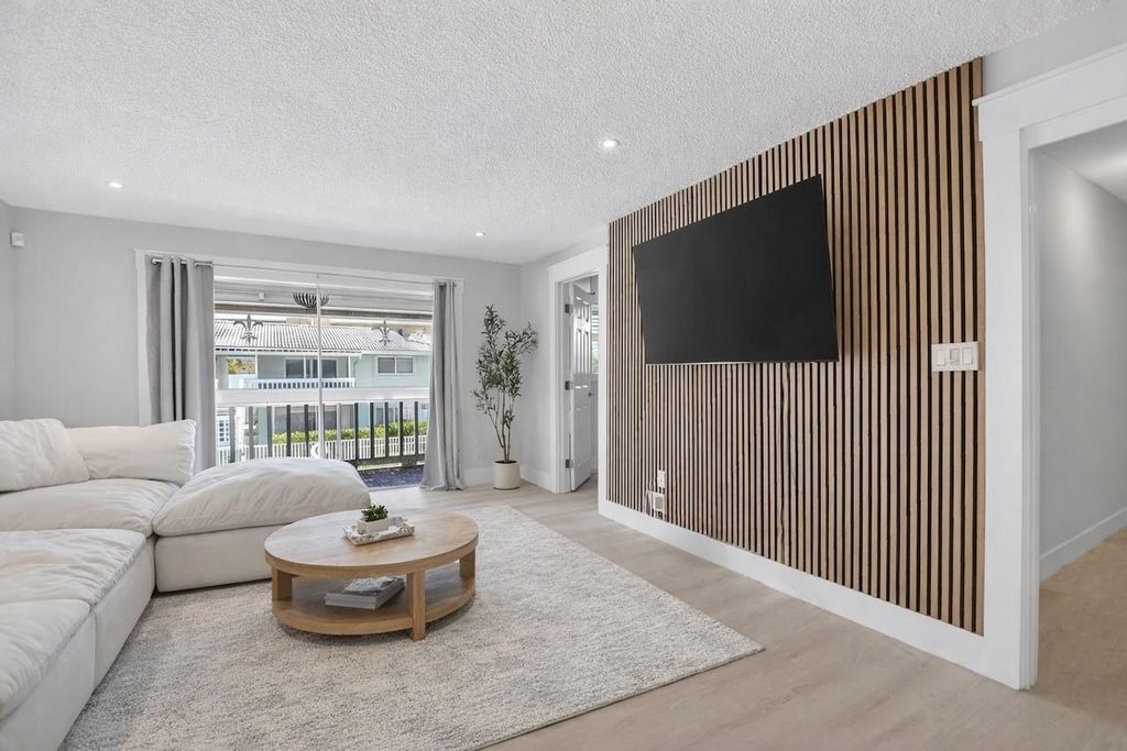 Photo of 322 N Federal Highway #240, Deerfield Beach, FL 33441 (MLS # F10541839)