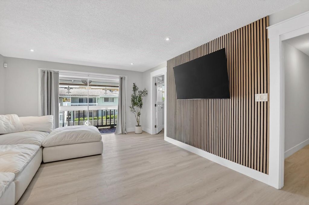 Photo of 322 N Federal Highway #240, Deerfield Beach, FL 33441 (MLS # F10541839)