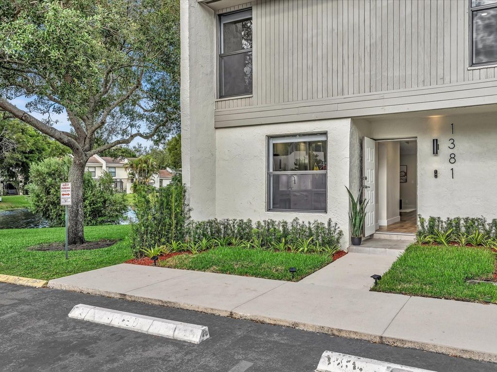 Photo of 1381 NW 99th Avenue #172, Pembroke Pines, FL 33024 (MLS # F10550188)