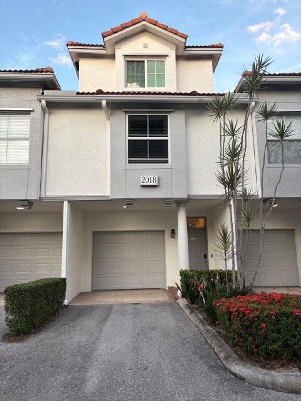 Photo of 2018 Alta Meadows Lane #405, Delray Beach, FL 33444 (MLS # R11147395)