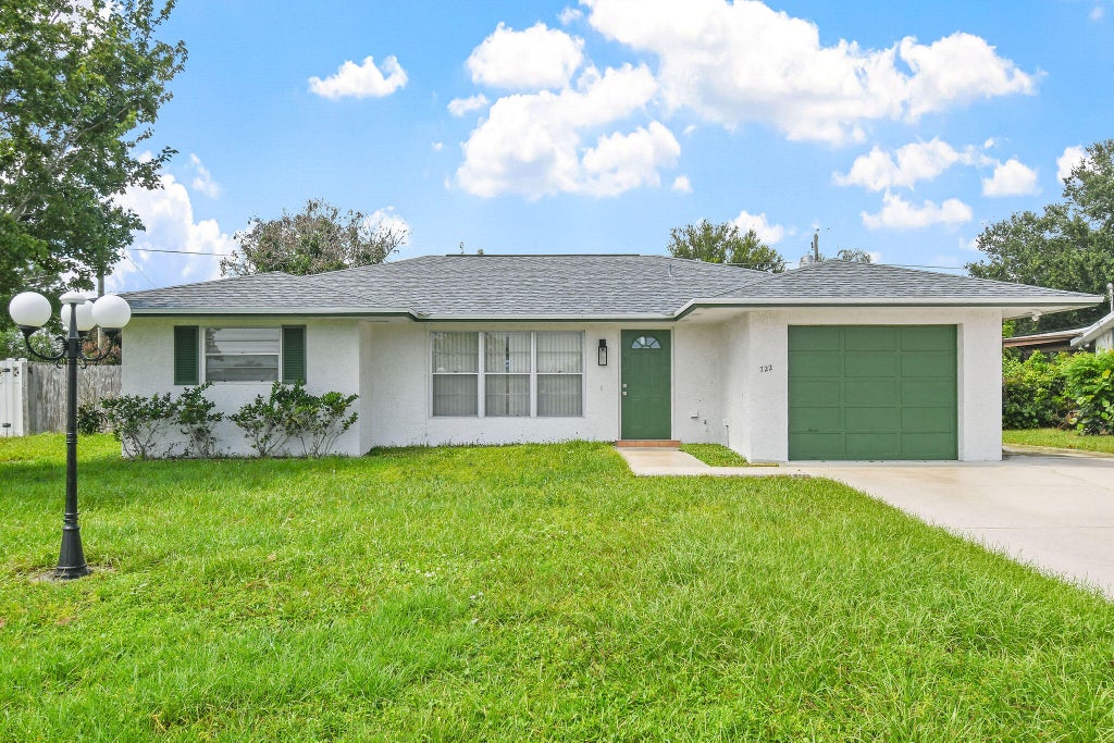Photo of 722 SE Arton Lane, Port Saint Lucie, FL 34983 (MLS # B26064830)