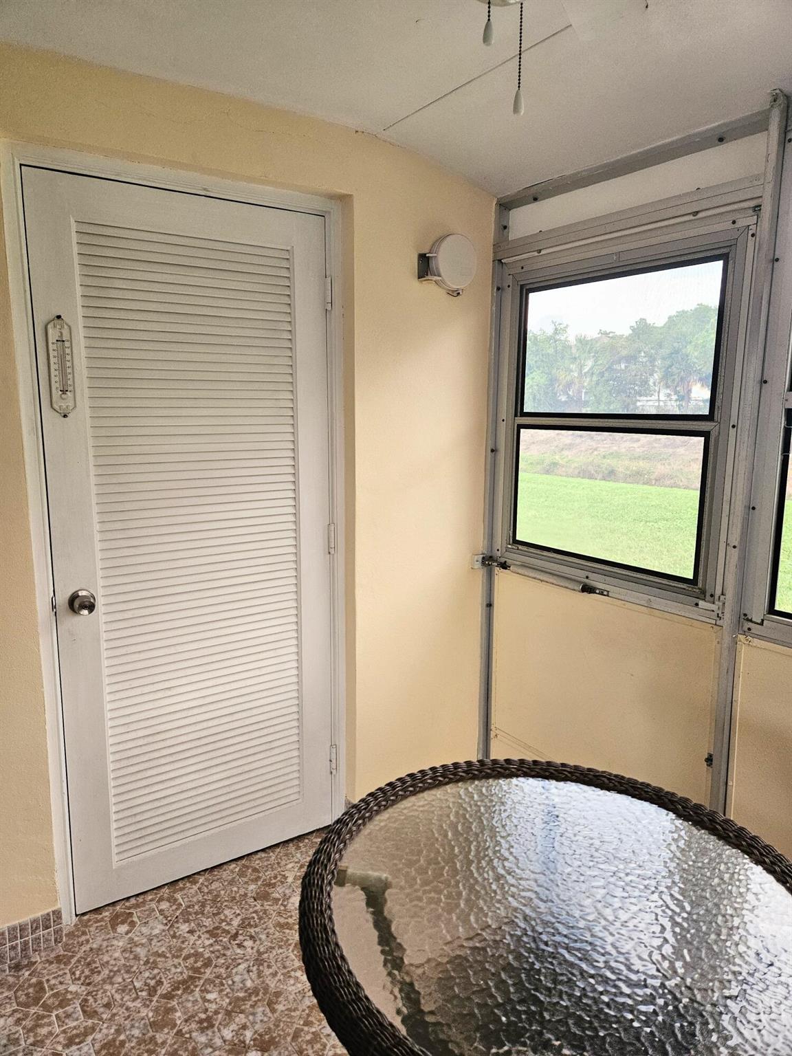 CRESTHAVEN VILLAS CONDO 2 - Residential